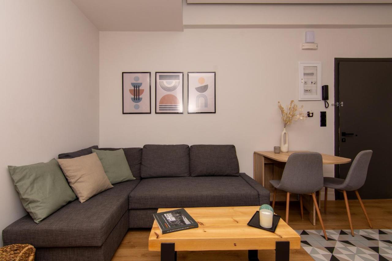 Studio 48, Cozy Apartment In Kalamata City Center المظهر الخارجي الصورة
